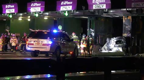 Fiery Toll Booth Crash On Garden State Parkway Leaves 1 Dead Nbc New York