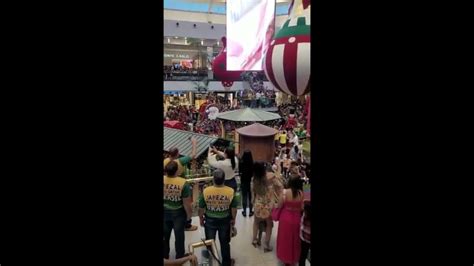 Bolsonaristas Invadem Shopping Assustam Crianças E Pedem Golpe A Papai