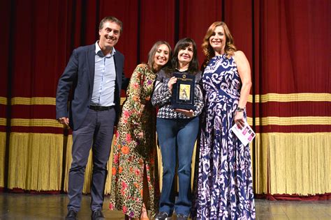 Catanzaro Grandi Emozioni Con Il Concerto In Acustico Di Carmen