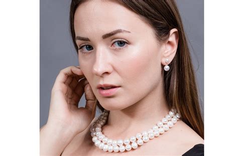 White Double Strand Layer Freshwater Pearl Necklace 10mm Pearl Rack