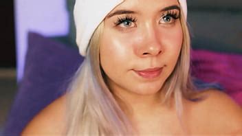 Colombian Camgirl Shows Her Beautiful Body Totally Naked After Fucking