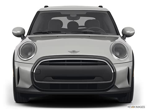 2023 MINI 5 Door: Price, Review, Photos and Specs (Canada) | Driving.ca