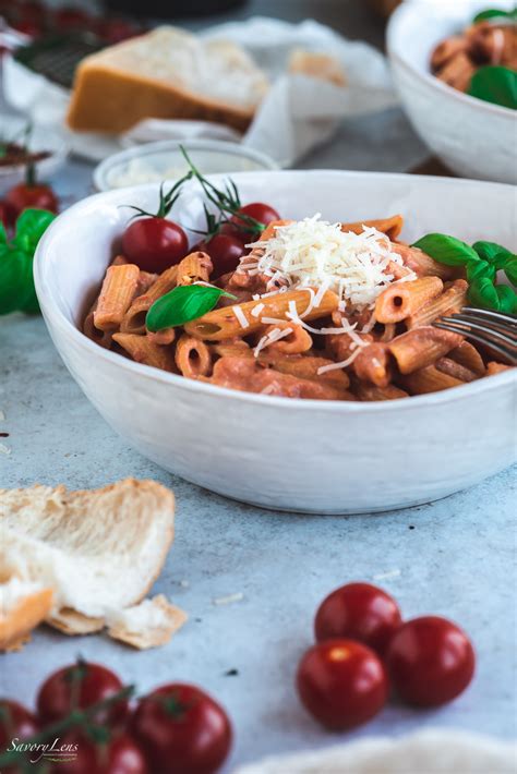 Penne Alla Vodka Pasta Mit Wodka Tomatensauce SavoryLens