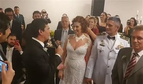 Casamento De Carla Zambelli Re Ne Moro Weintraub E Regina Duarte No Altar