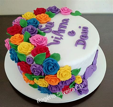 Rogerio Cake Designer Bolo Rosas Coloridas