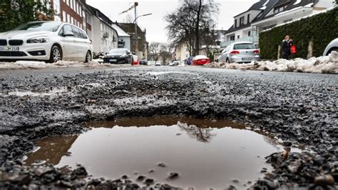 Gelsenkirchen Wenn Schlaglöcher Das Auto Ruinieren