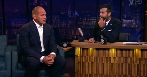 Мем Бурунов у Урганта - делиться