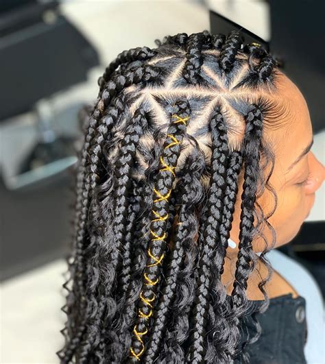 Box Braids Parting: Traditional Parts vs. Triangle Parts