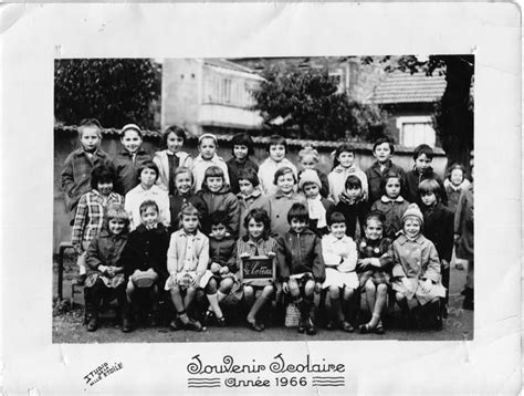 Photo de classe école du centre de 1966 Ecole Du Centre Le