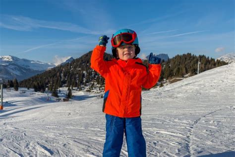 Godille Ski Maîtrisez les Virages Serrés sur les Pistes