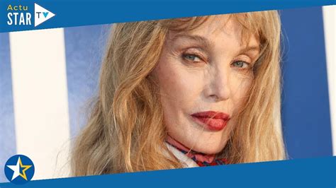 Arielle Dombasle Son Premier Mari Un Playboy Qui Compte Une Immense