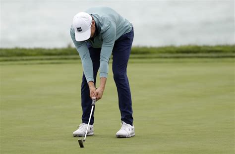 U.S. Open: Jordan Spieth roasts caddy after missed shots - AOL News