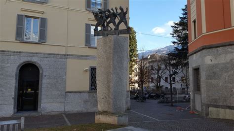 Monumento Alla Resistenza Di Sondrio Pietre Della Memoria