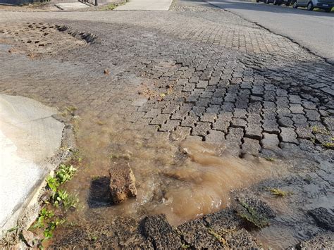 Sete Bairros Ficam Sem Gua Depois De Rompimento De Rede Gaz