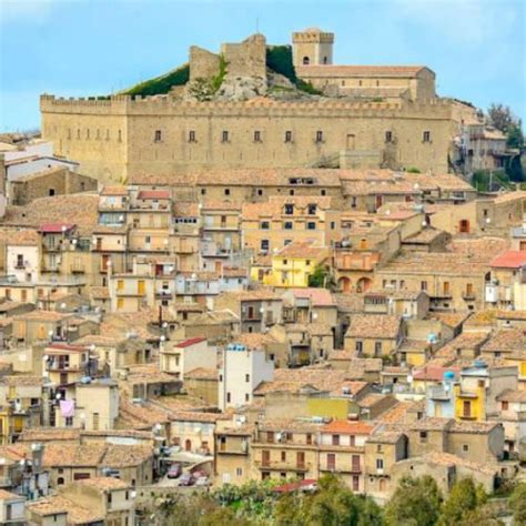 Montalbano Elicona Di Nuovo In Corsa Per Diventare Il Borgo Dei Borghi