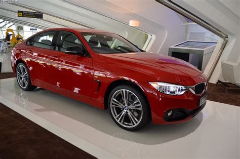 BMW 4er Gran Coupé Live Fotos zeigen 420d F36 in Melbourne Rot