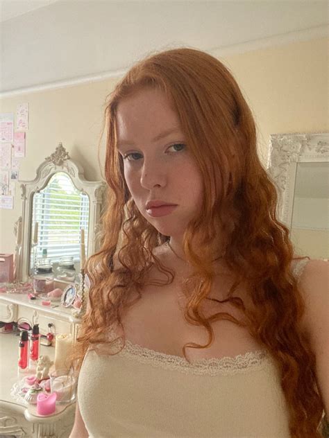 Pin By Neil Hinckley On Red Heads Blonde Green Eyes Red Hair Freckles Red Hair Woman