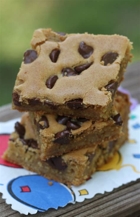 Chocolate Chip Blonde Brownies Memories Brittany S Pantry Brittany S Pantry
