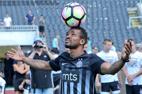 Fk Partizan Seydouba Soumah Sur Sa Belle Lanc E Foot Actualit