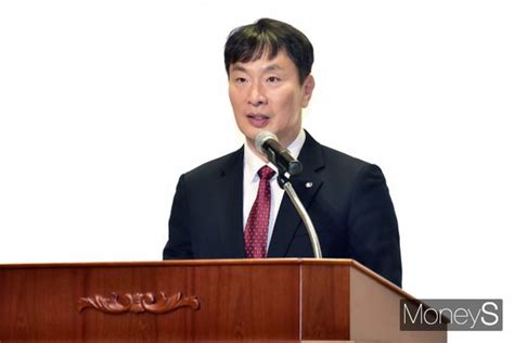 머니s포토 금감원 이복현 금융범죄 척결민생 안정 힘쓸 것 네이트 뉴스