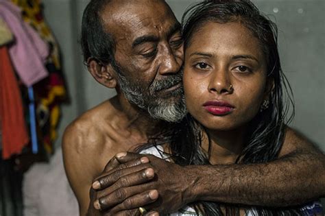 Powerful Photos Of Life Inside A Bangladesh Brothel By Sandra Hoyn Demilked