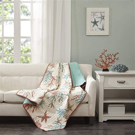 150 Best DIY Coastal Decorating Ideas Living Room Throws Quilted