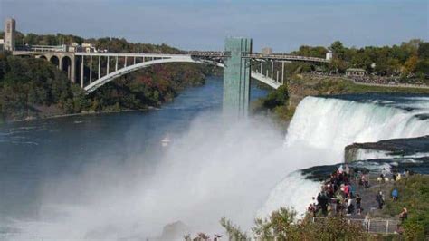 Canadian Side of Niagara Falls: Things to Do, Attractions and Tours