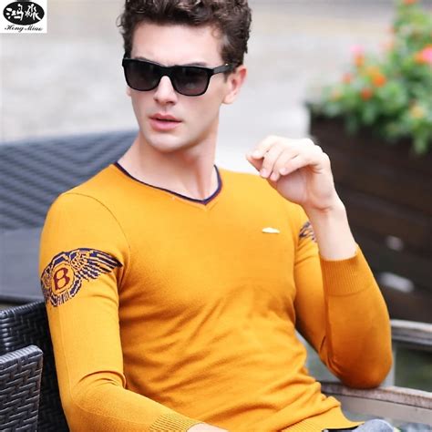 2018 Autumn Men Sweaters Fashion V Neck Long Sleeves Solid Color Pullover Knitted Wear Casual