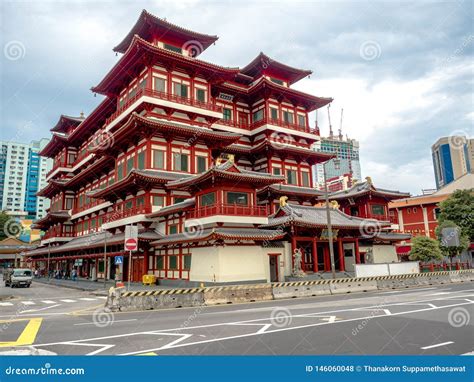 Chinatown Singapore Nov 24 2018 The Buddha Tooth Relic Temple Is A