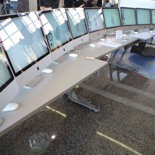 multi display platform   exhibition  scientific diagram