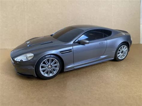 NIKKO ASTON MARTIN DBS James Bond 007 Radio Control CAR ONLY Grey