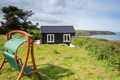 Luxury Cottages in Wales - Luxury Cottages Pembrokeshire, Wales, The Cable Hut, UK Family ...