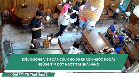 Điều dưỡng viên cấp cứu cho du khách nước ngoài ngừng tim đột ngột tại