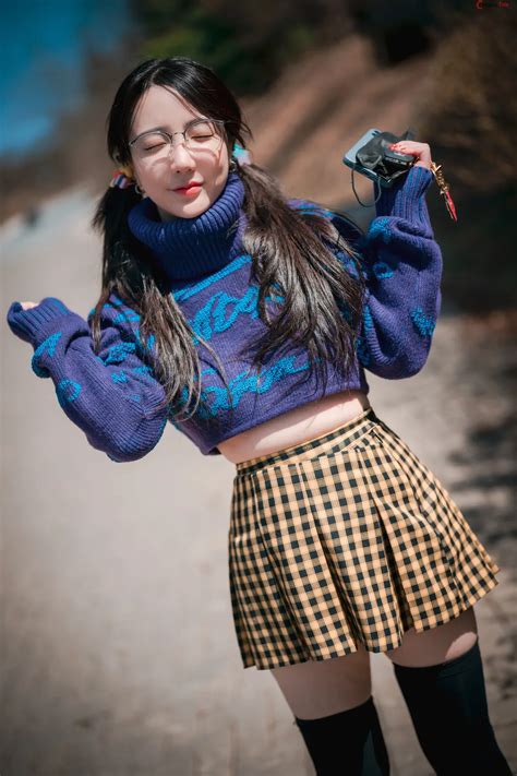 DJAWA Photo Son Ye Eun 손예은 Early Spring Walk in March 156 photos