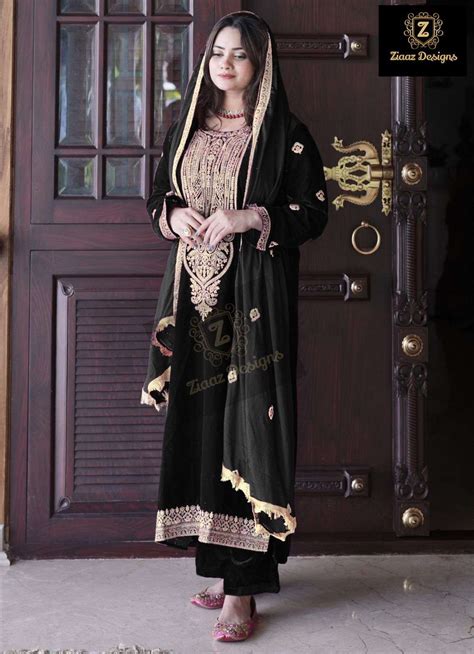 ZIAAZ DESIGNS 369 VELVET PAKISTANI SUITS