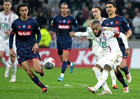 Football Losc Ol Revivez Le Match Aux Deux Visages