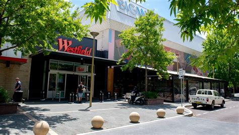 Westfield Woden evacuated over threat to store: police | The Canberra ...