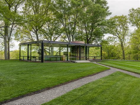 Every Modern Architecture Lover Should Take This Three Day Road Trip Philip Johnson Glass