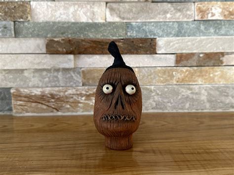 Beetlejuice Shrunken Head Clay Sculpture - Etsy