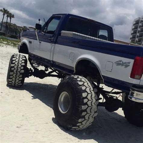 Custom 4x4 Lifted Trucks