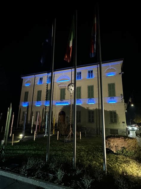 Gattinara Sillumina Di Blu Per La Giornata Nazionale Delle Vittime