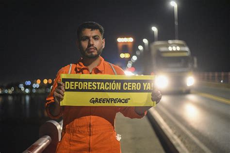 Fundación Greenpeace Argentina A 35 metros de altura activistas de