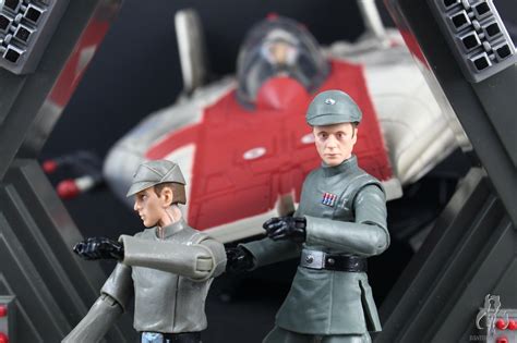 REVIEW AND PHOTO GALLERY: Star Wars Vintage Collection VC270 - Admiral ...