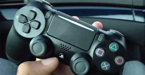 PS4 Slim Leaked To Have A New DualShock 4 Controller - SlashGear