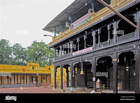 22 09 2012 Saint Eknath Samadhi Mandirstemple Old Wooden Entrance