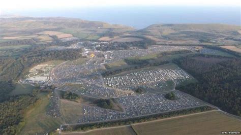 In Pictures Camp Bestival Festival At Lulworth Castle Bbc News