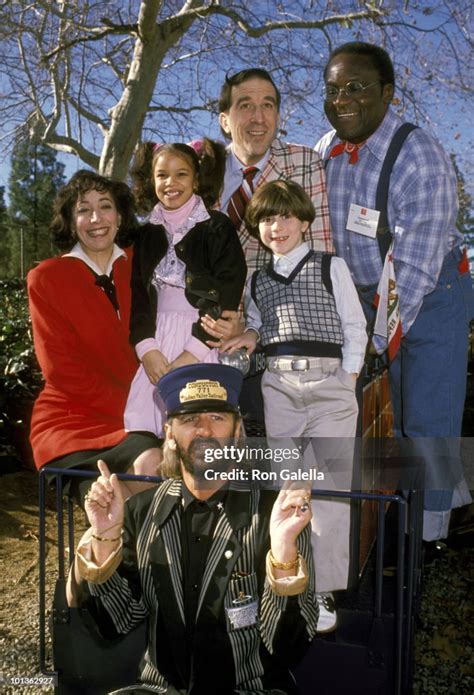 Ringo Starr and "Shining Time Station" Cast News Photo - Getty Images