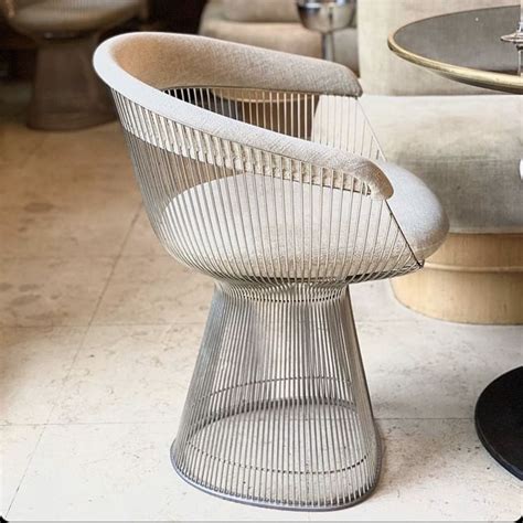 Knoll Warren Platner Chair At The Girafe Paris Restaurant Platner