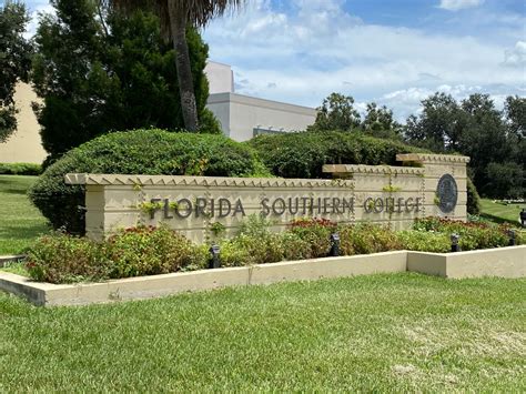 Tour of Florida Southern College | Classically Homeschooled