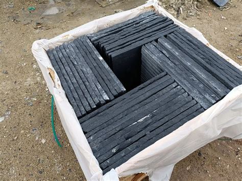 Kadapa Black Natural Stone Handcut Edges Material Sandstone